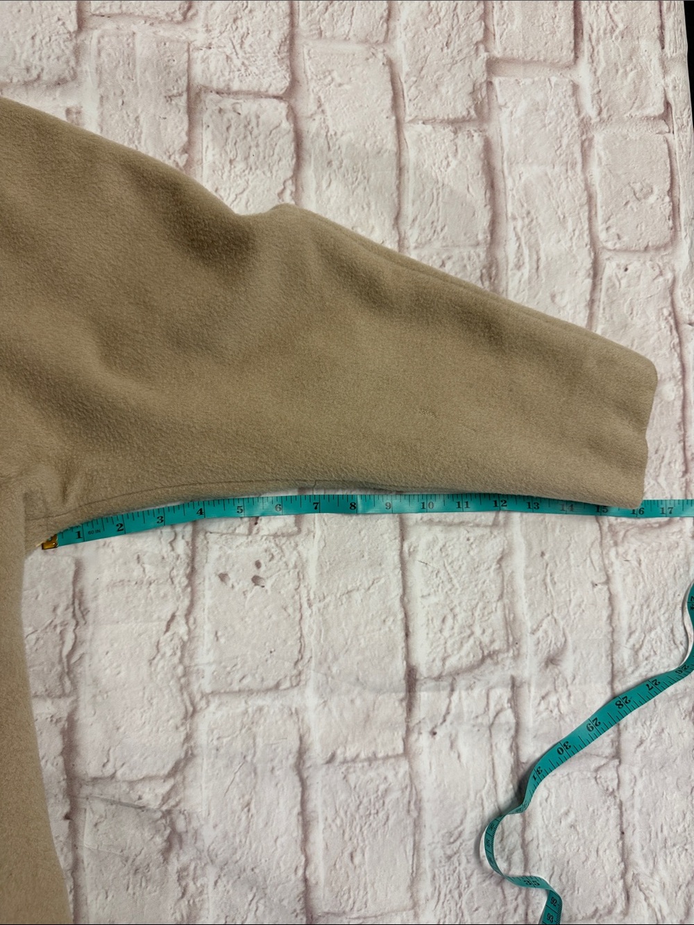 Vintage 1940s-1960’s Open Front Draped Coat in Beige fuller and Hillman - Picture 15 of 16